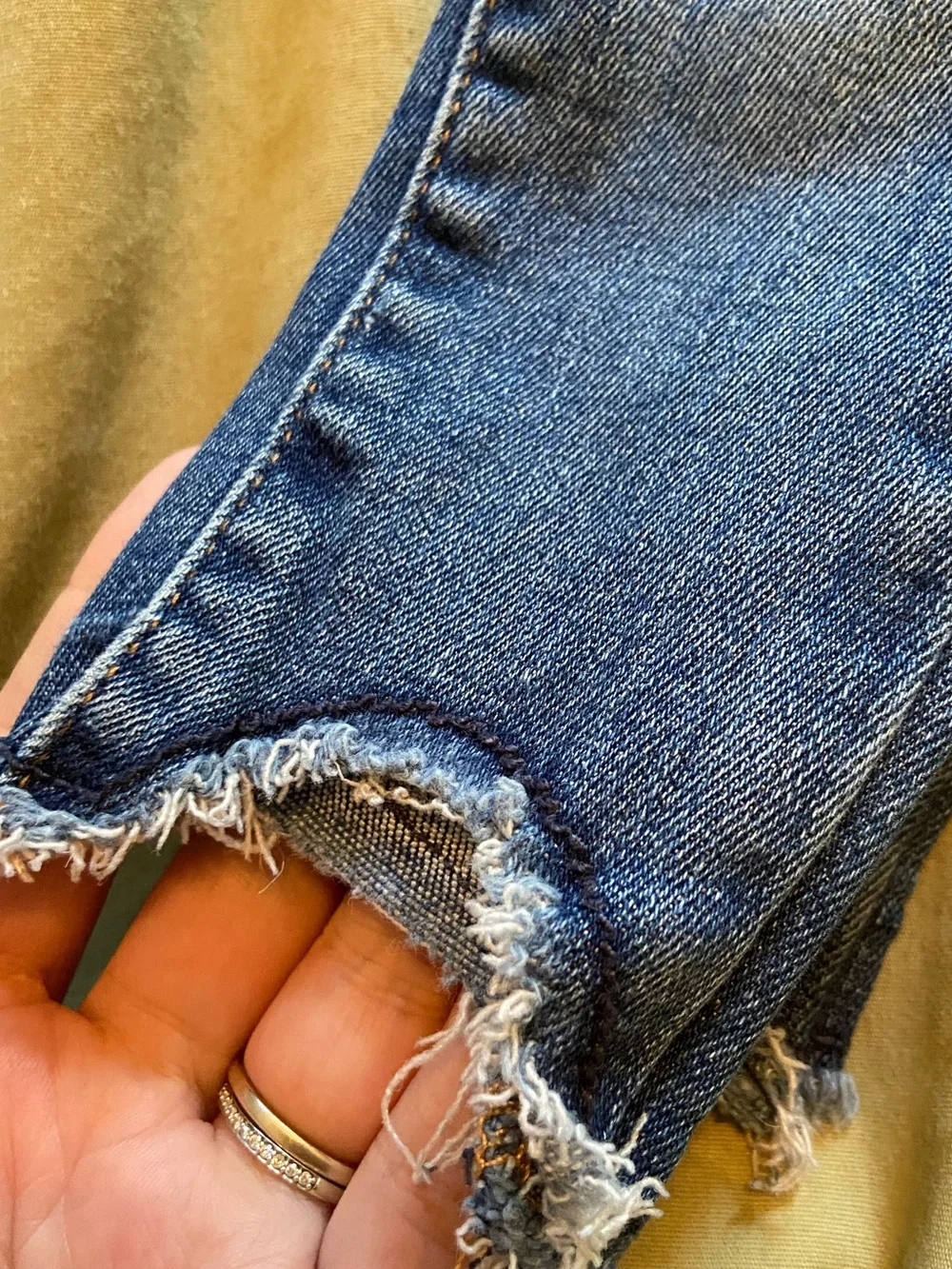 Old Navy 2T girls Distressed Hem Denim Rockstar Jeggings